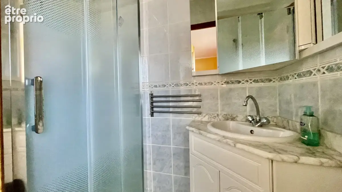 Grande maison familiale de 220 m2 / 5 chambres / Terrain de 673 m2 - photo 12