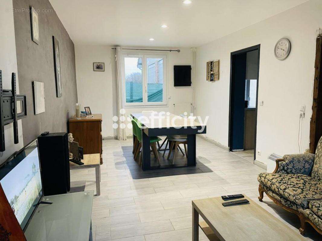 Maison à LA FERTE-BERNARD