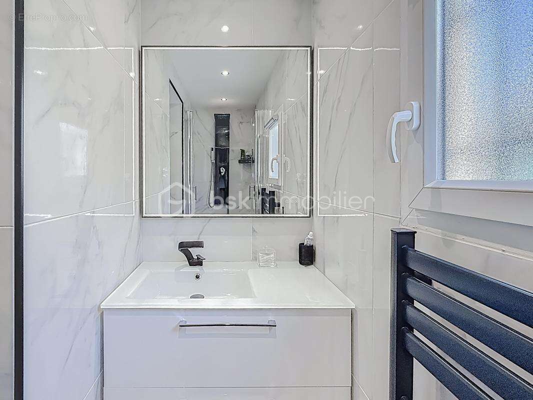 Maison à COURNONSEC