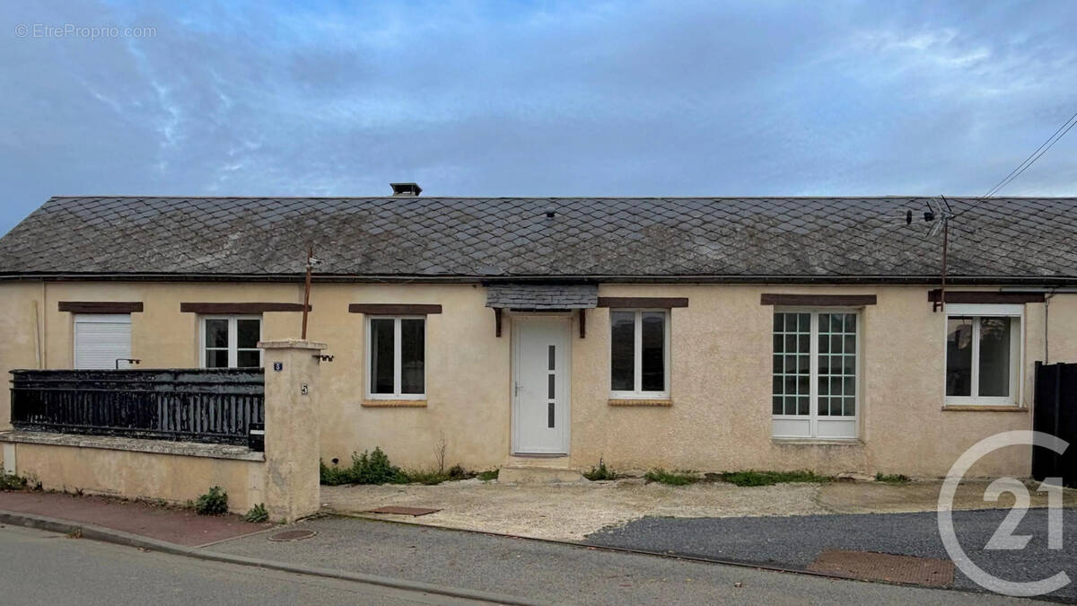 Maison à LA COUTURE-BOUSSEY