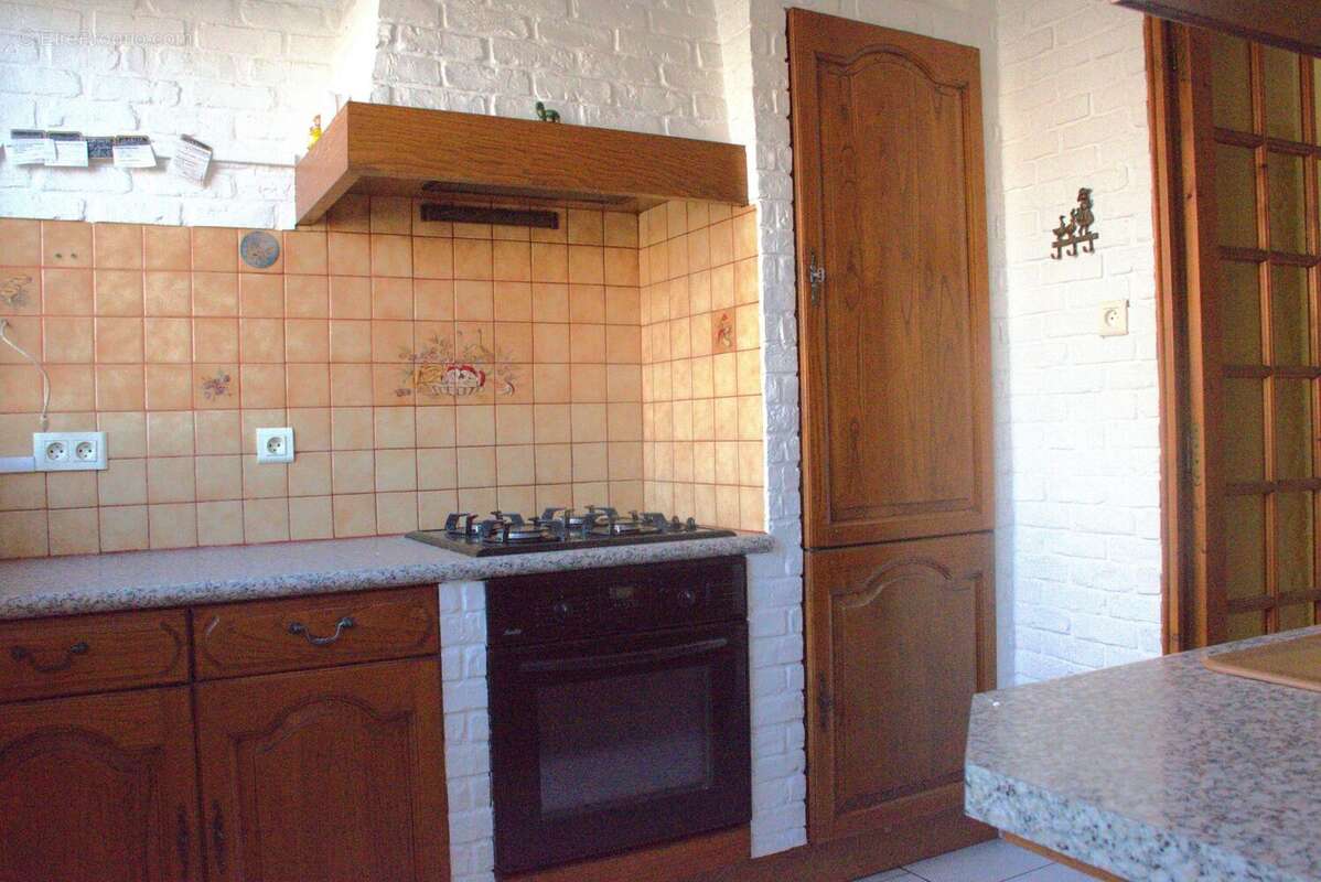 Appartement à MARSEILLE-3E