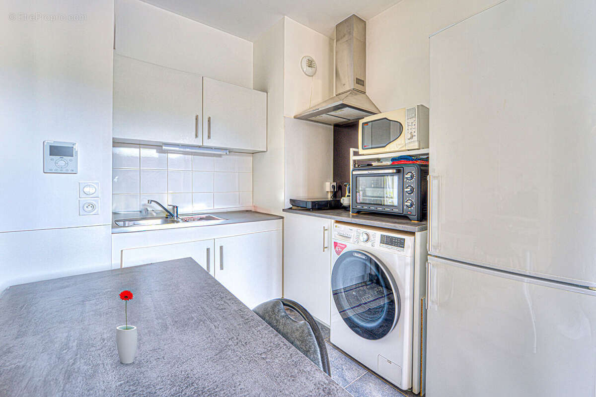 Appartement à CARROS