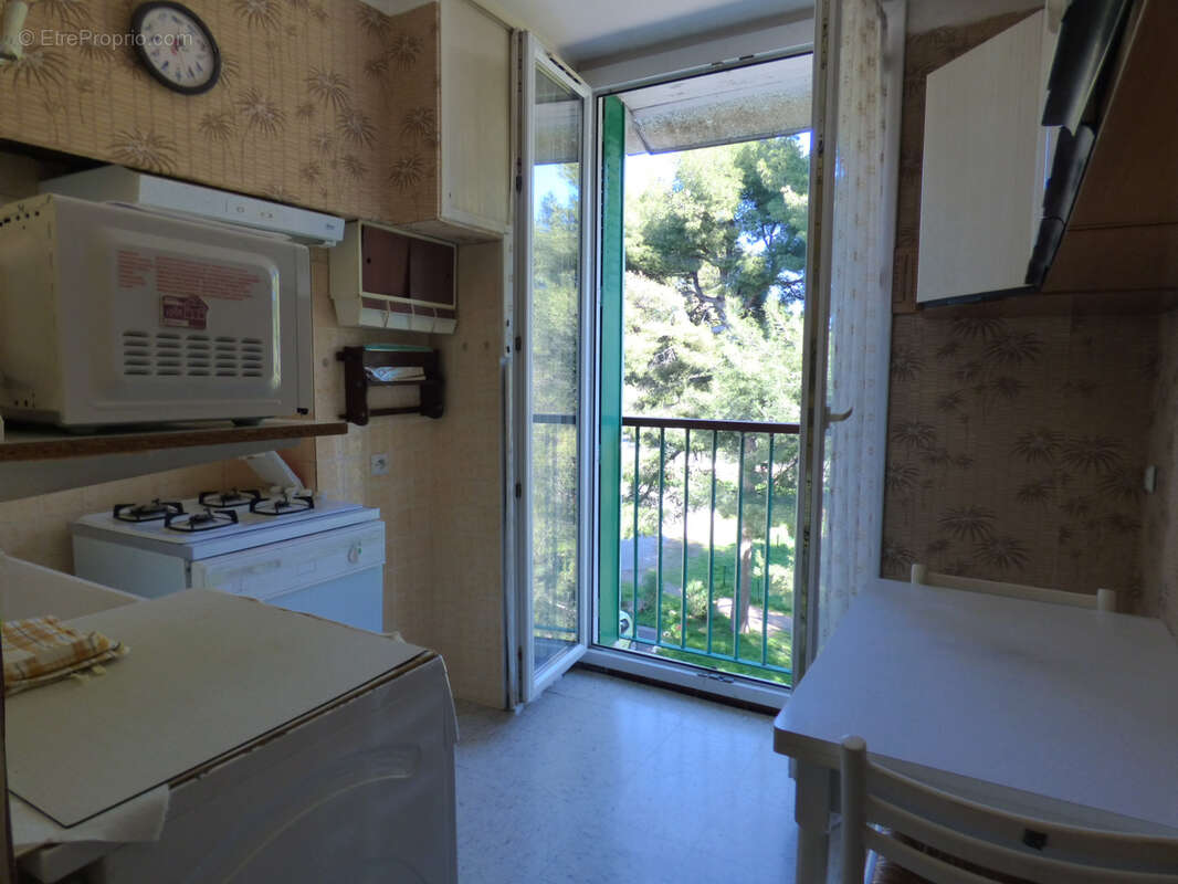 Appartement à MARSEILLE-12E