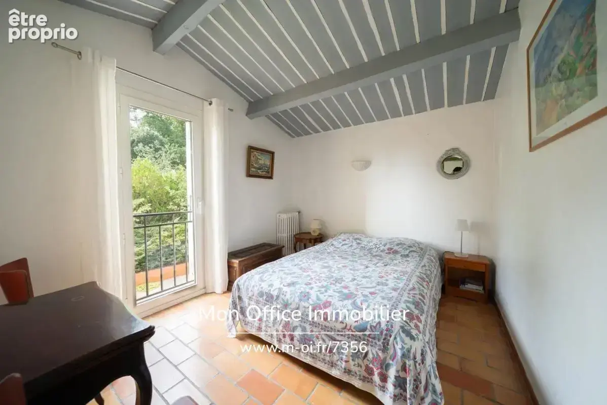 Référence : 7356-MAC - Maison 7 pièces avec piscine, dépendance et garage - photo 12