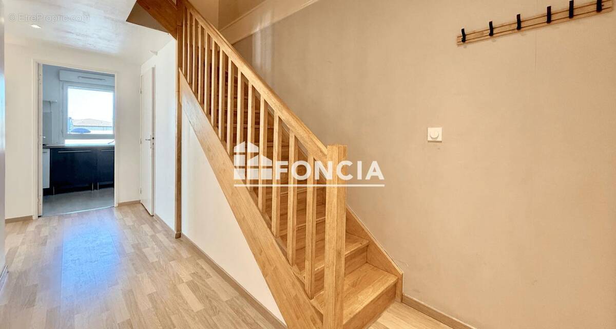 Appartement à LA VERPILLIERE