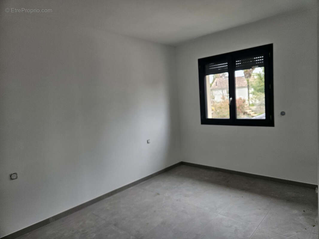 Maison à SALAISE-SUR-SANNE