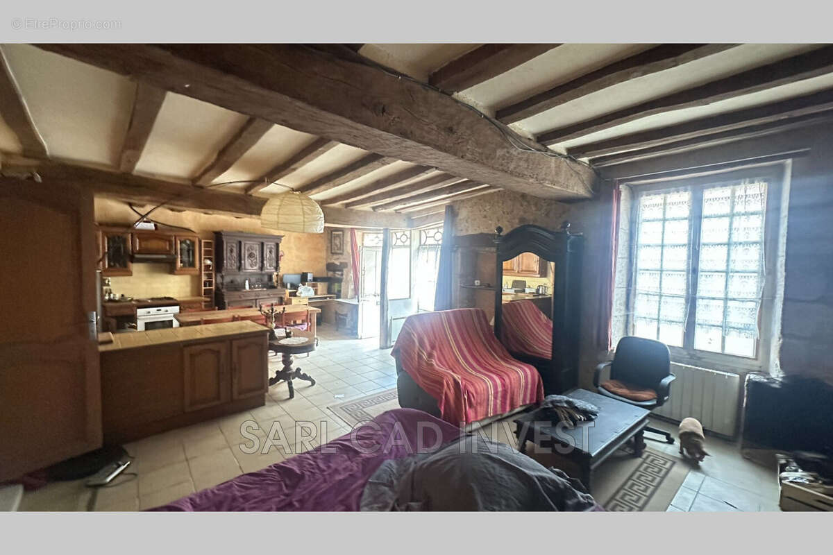 Maison 100 m² à Ferriere-Larcon  - photo 6