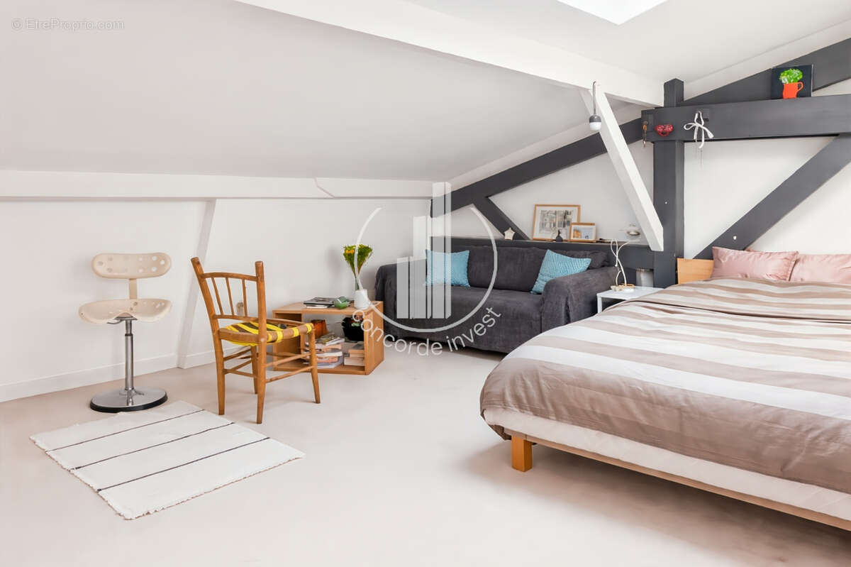 Appartement à PARIS-20E