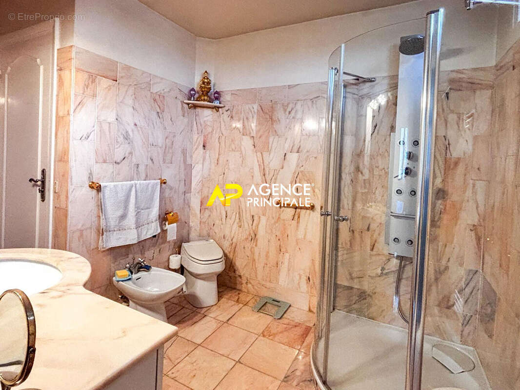 Maison à SARTROUVILLE