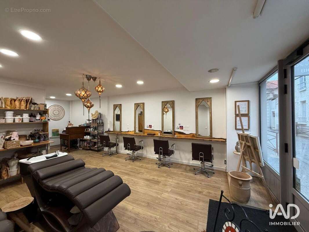 Photo 3 - Commerce à SCEAUX