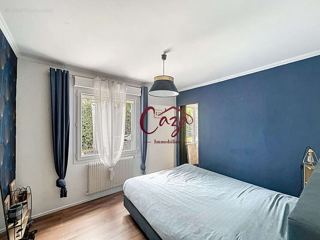 Maison à CAMBLANES-ET-MEYNAC