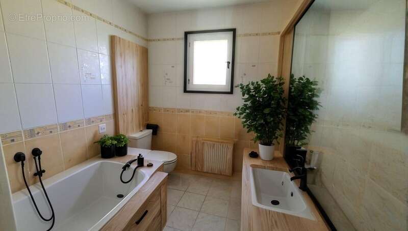 Maison à GUERMANTES