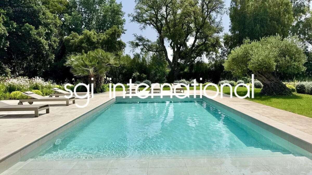 Maison à RAMATUELLE