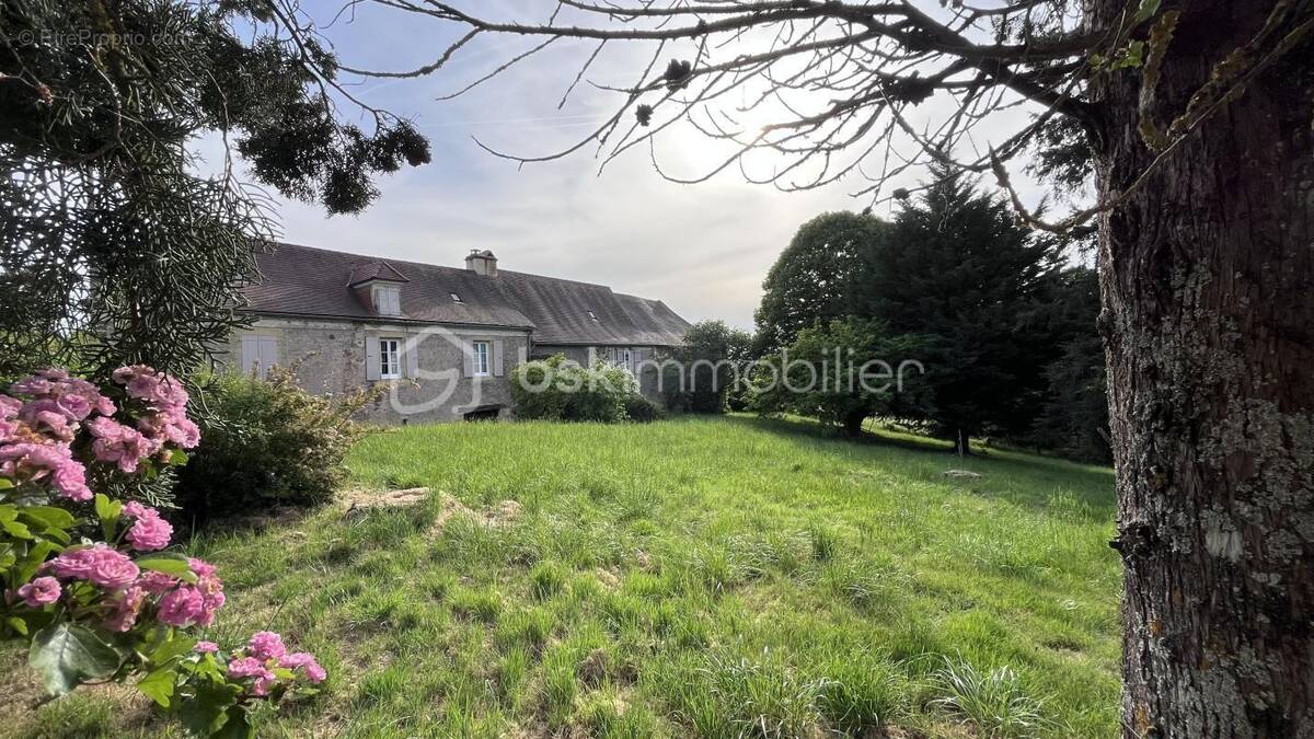 Maison à CHATRES