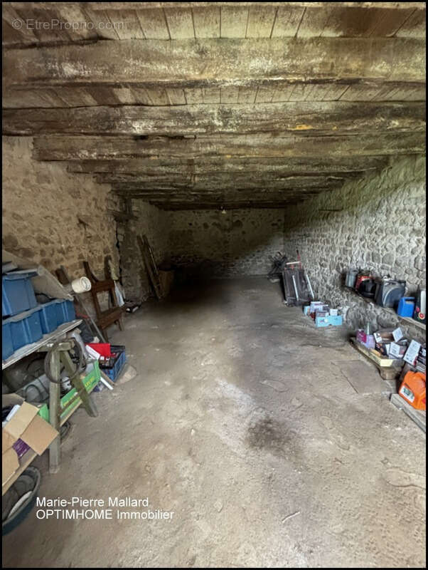 Ensemble immobilier à rénover à SAINT DIZIER LEYRENNE (23) - photo 22