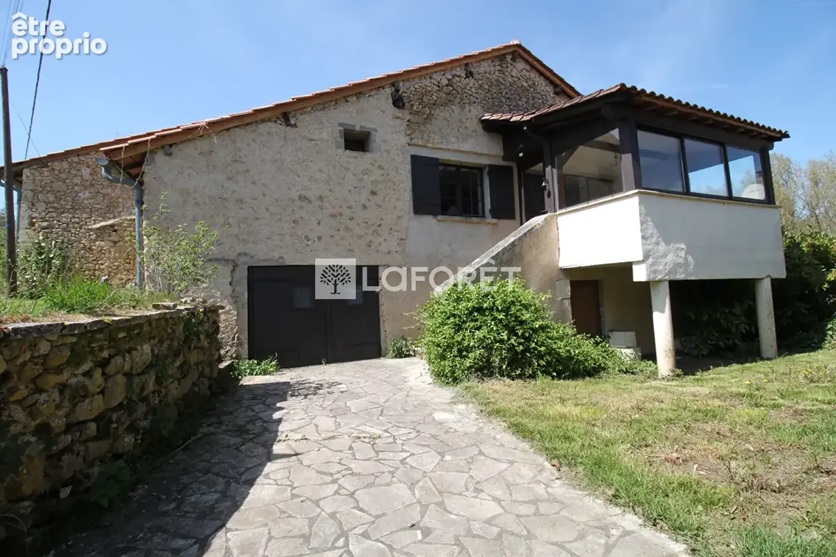 Maison en pierre rénovée Lisle 5 pièces 119 m2 - jardin - dépendances - photo 5
