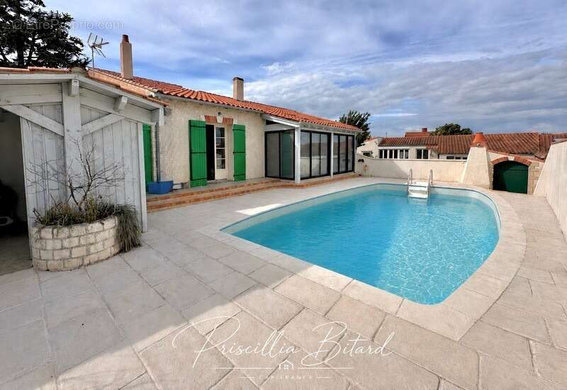 Maison à AIGREFEUILLE-D'AUNIS