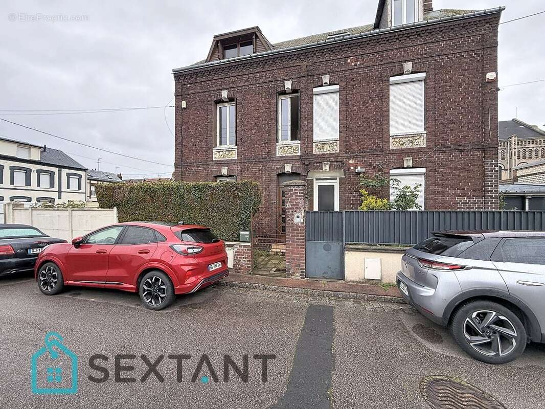 Maison à LE PETIT-QUEVILLY