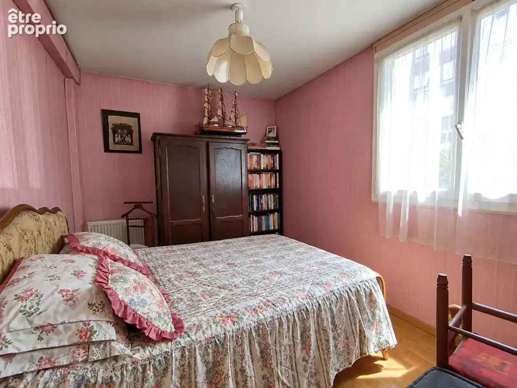 Appartement au rez de chaussé sur St Pierre des Corps proximité immédiate des commerces, Fil Bleu, Gare TGV, écoles, collège et  - photo 3