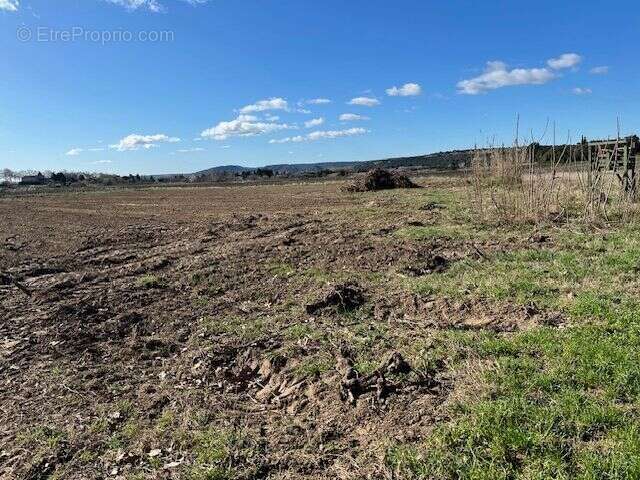 Terrain à CASTILLON-DU-GARD
