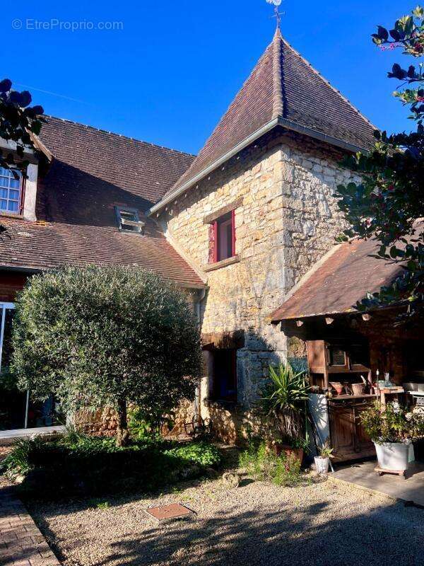 Maison de caractère à Coulaures de 105 m² - photo 7