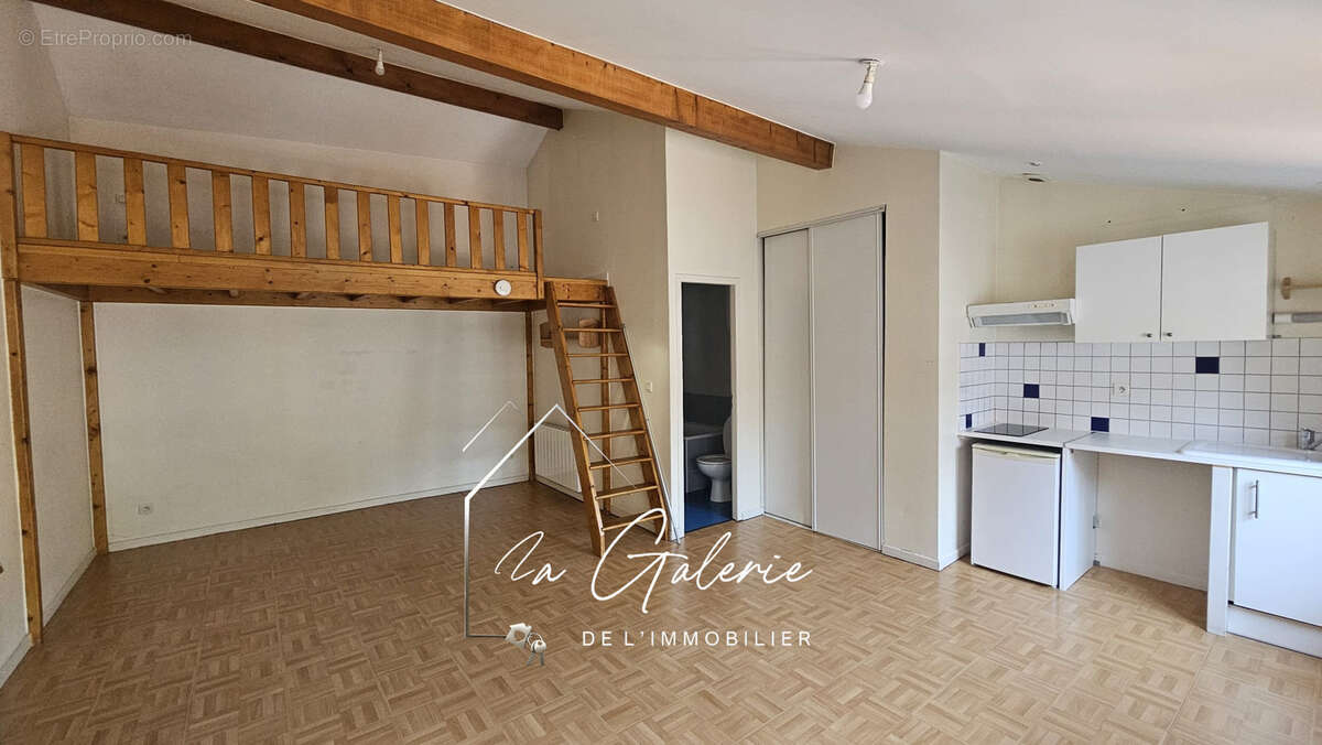 Grand studio hyper centre de grenoble ideal pour investisseur - photo 3