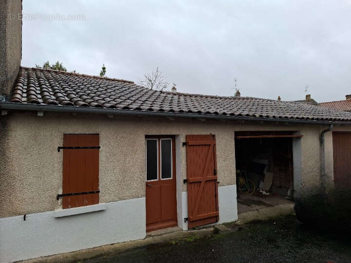 Maison à LE DORAT