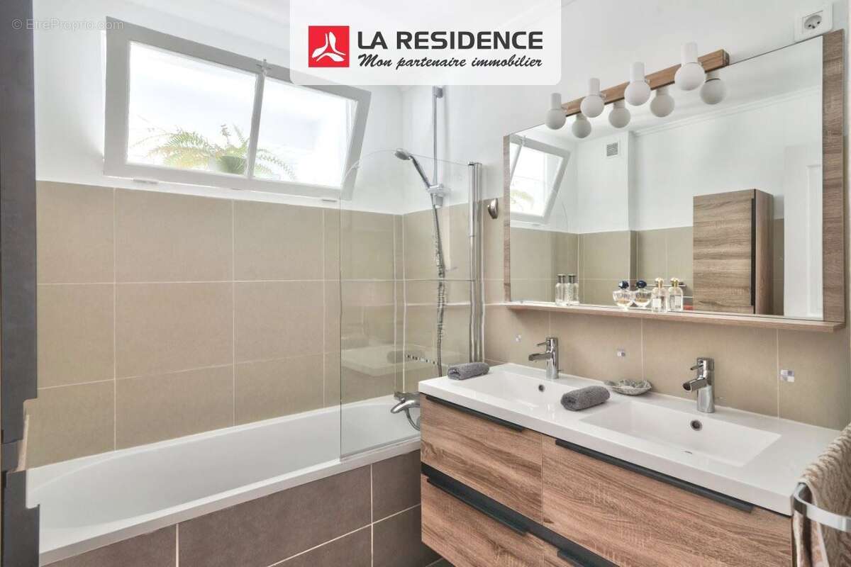 Appartement à VERSAILLES