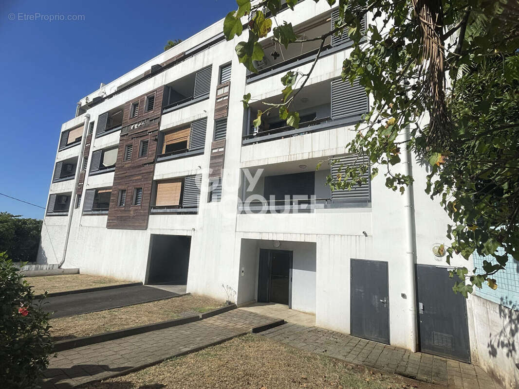Appartement à SAINT-DENIS