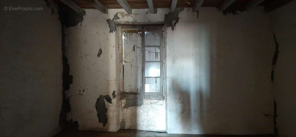 Maison à LAVAZAN