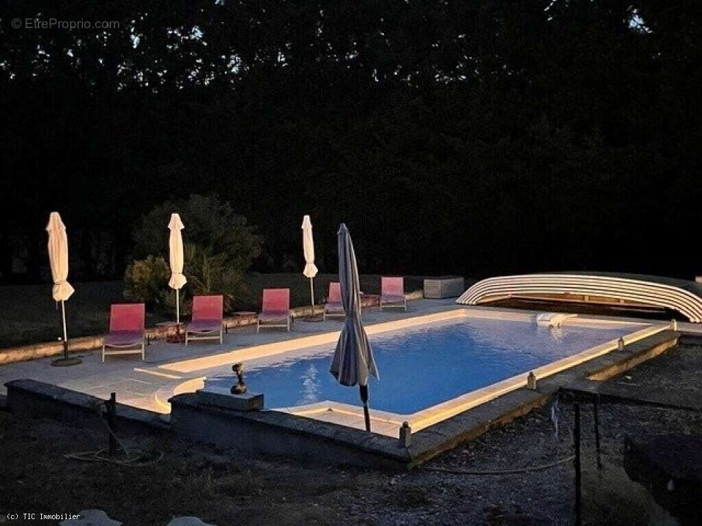 Propriété De Caractère Sur 2 Hectares Avec Deux Gîtes, Piscine Et Fort Potentiel De Développement - photo 3