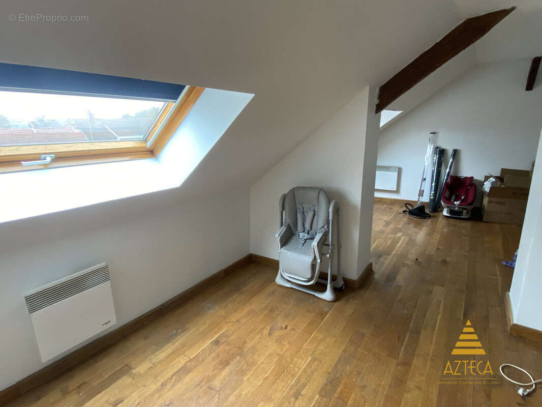 Maison 110 m² à Iwuy  - photo 6