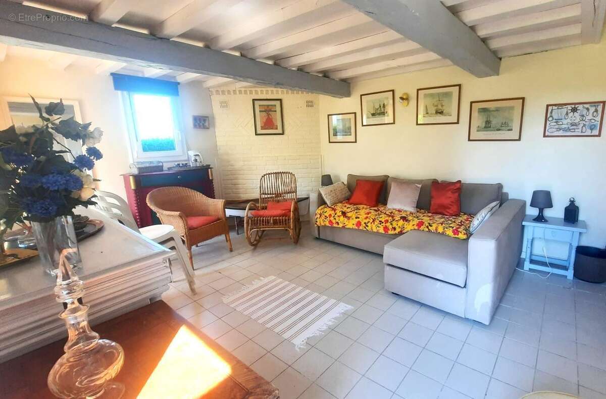 Maison à SAINT-ELOI-DE-FOURQUES