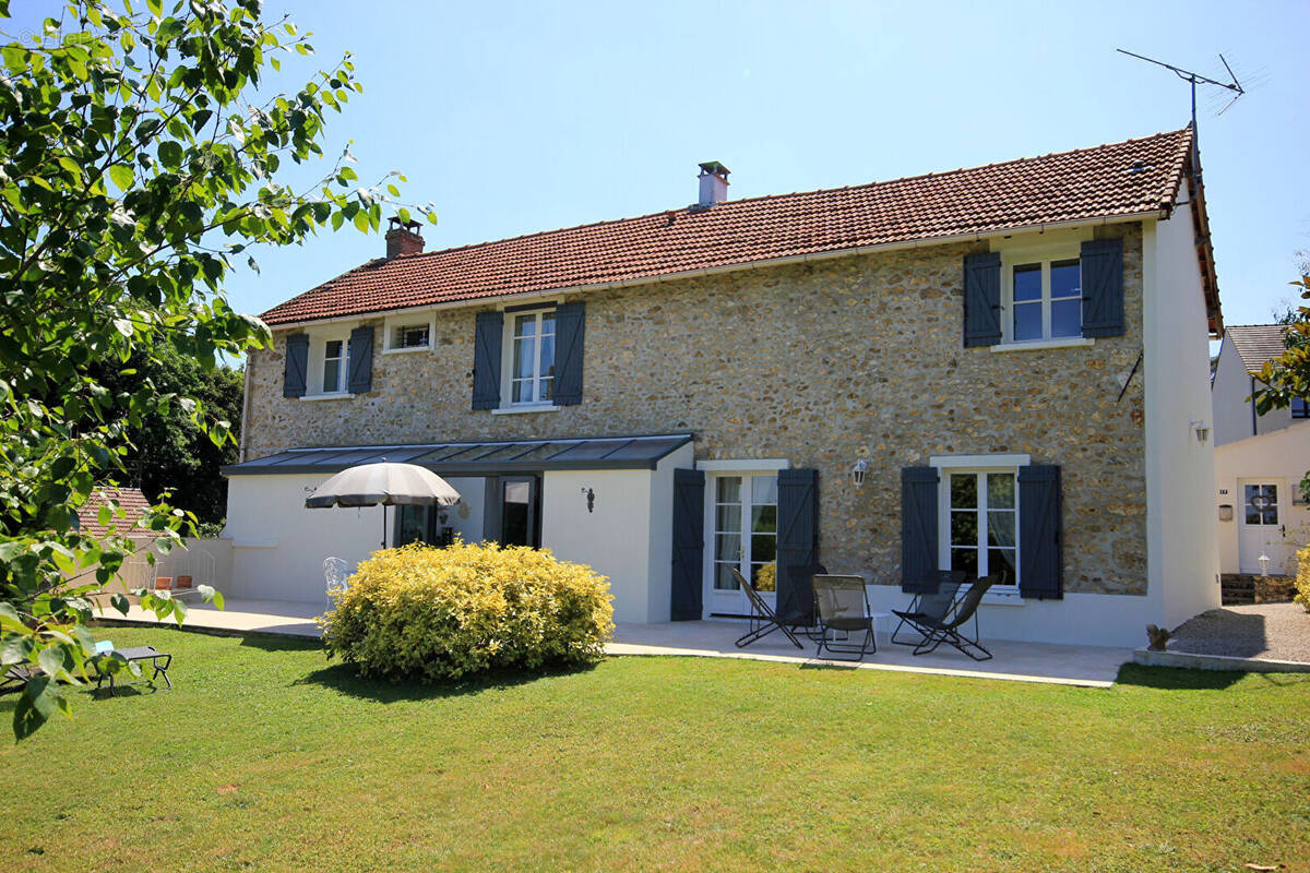 Maison à MAUREPAS