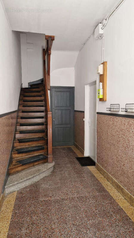 A vendre, Reims secteur Avenue de Laon 3 pièce(s) 54.05 m2 avec cave et grenier. - photo 8