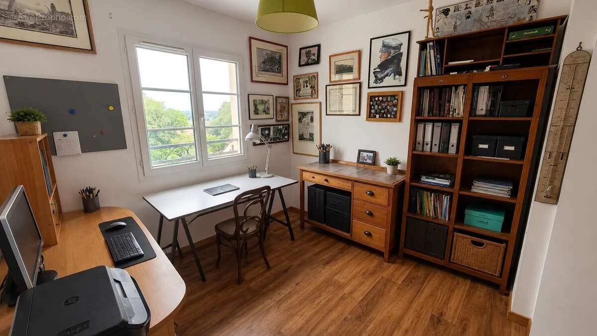EXCLUSIVITÉ, SERRES CASTET, A VENDRE Maison de 203 m², 6 chambres, piscine, garage, sur un terrain de 1050 m² - photo 8