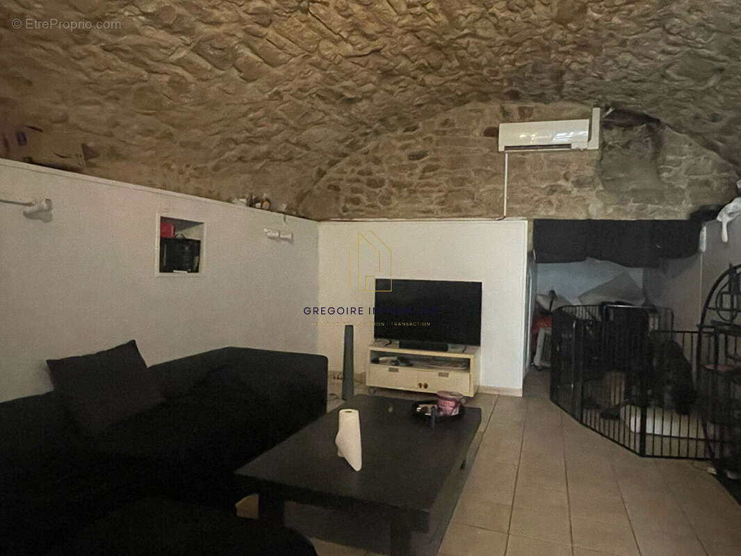 Appartement à LA TOUR-D'AIGUES