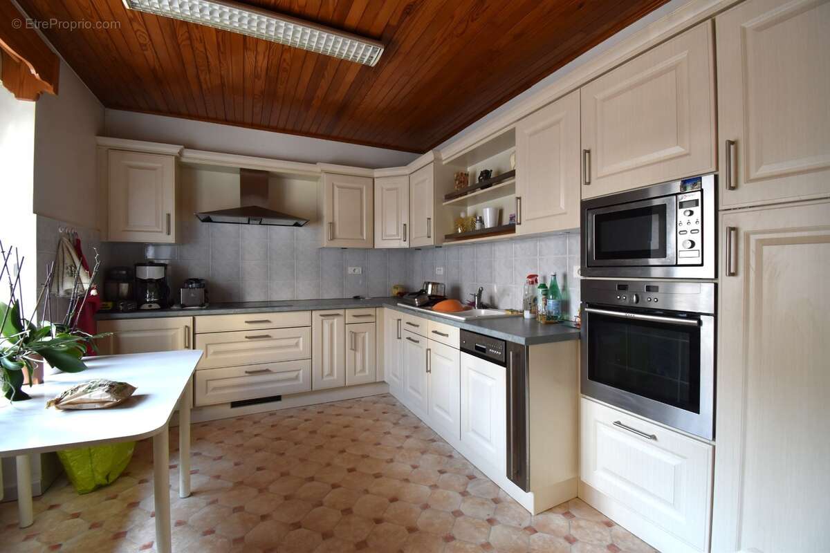 Maison à vendre 5 pièces SAINT AGREVE (07) - photo 7
