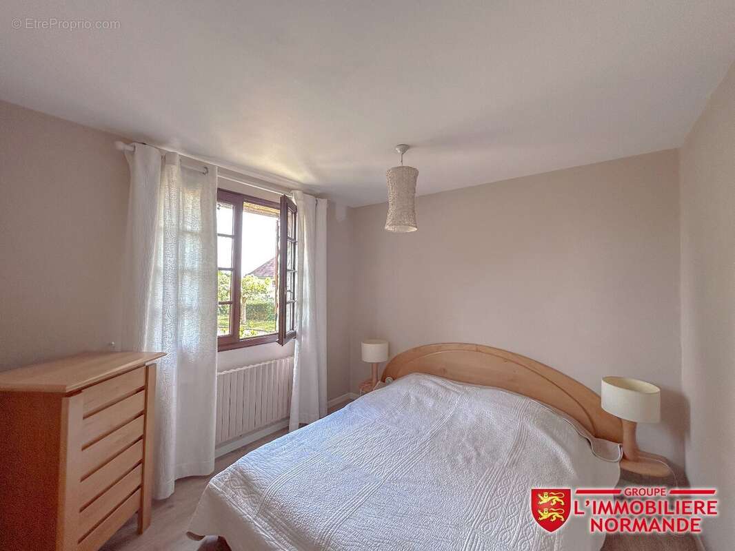 Maison à ROLLEBOISE