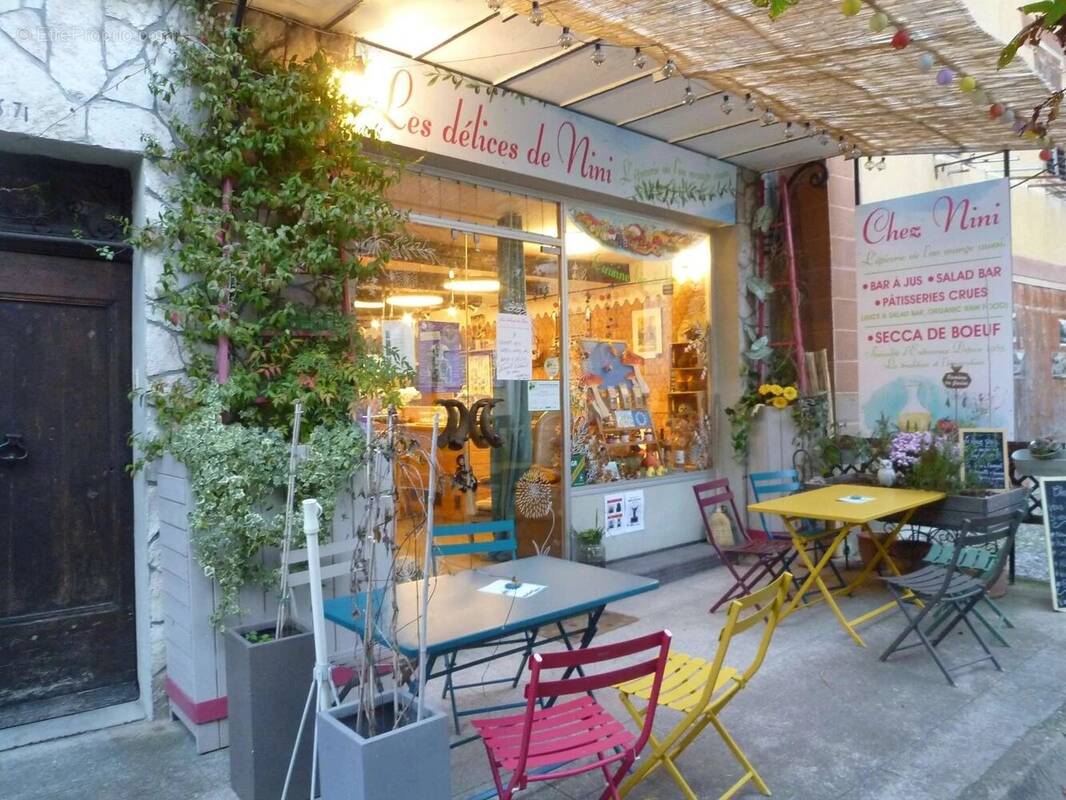 Commerce à ENTREVAUX