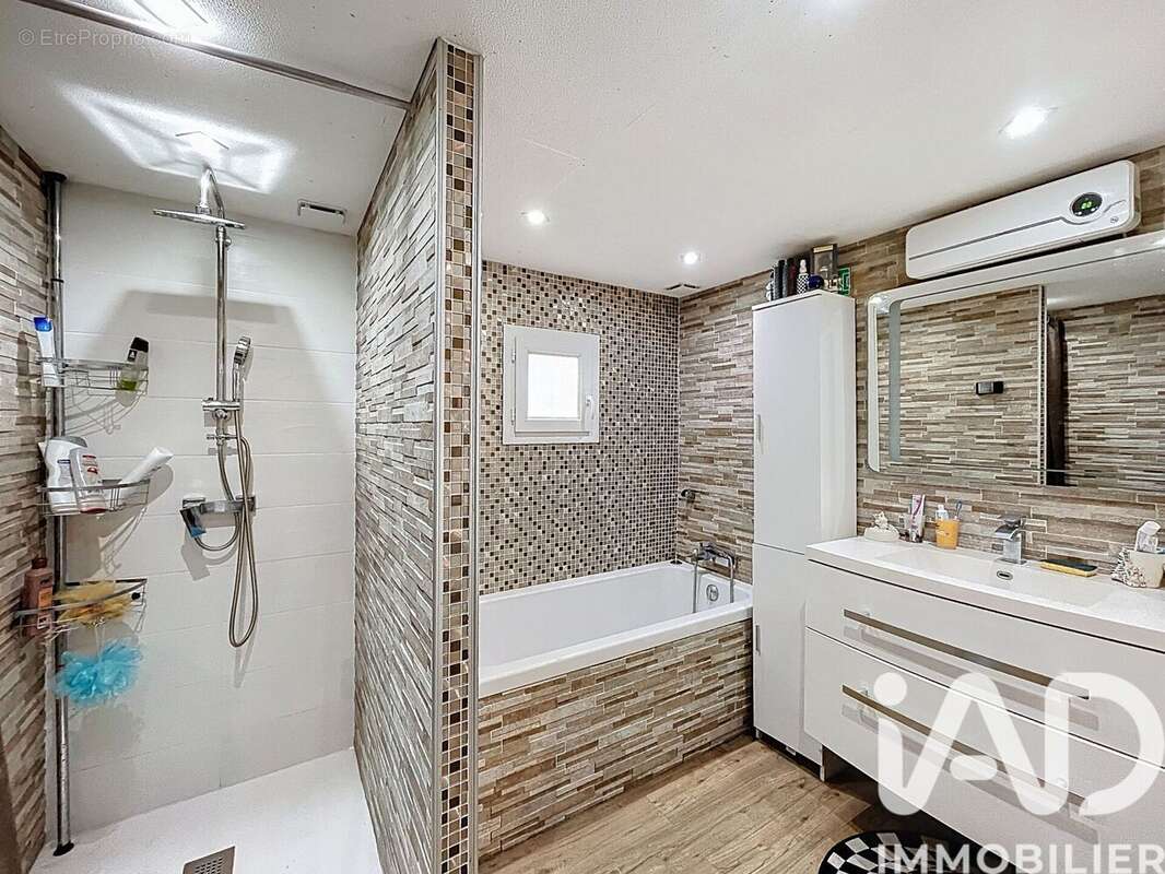 Maison 158 m² à Espes-Undurein  - photo 8