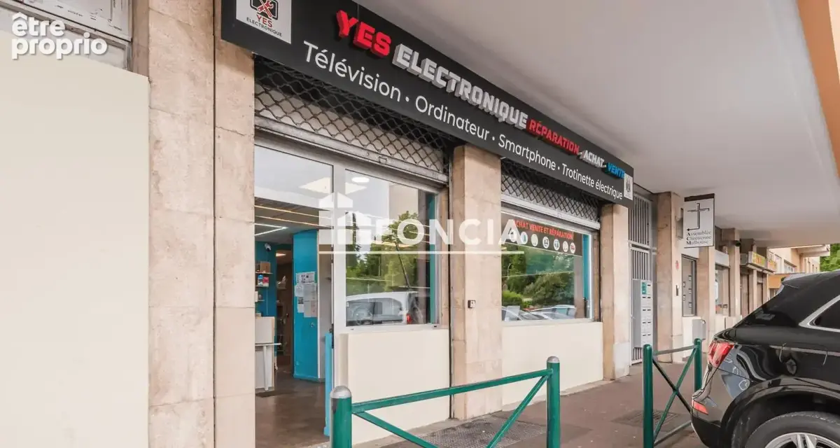 Local commercial de 80 m² avec vitrine - Résidence Pierrefontaine - photo 1