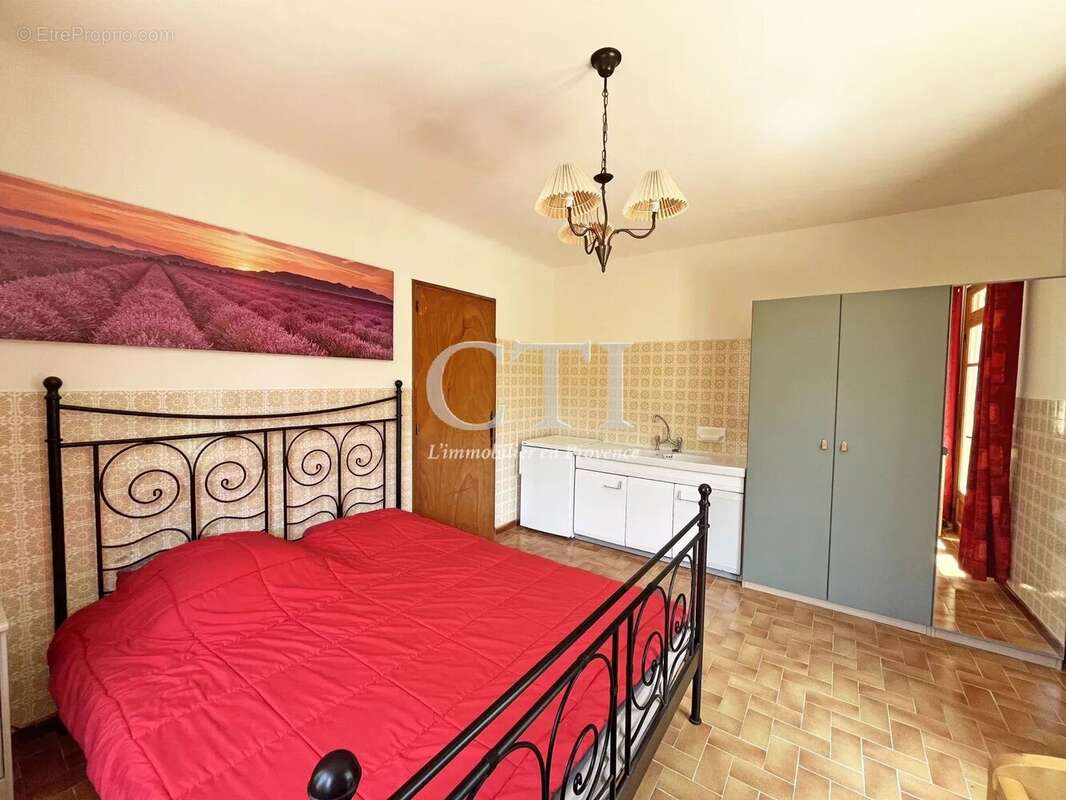 Maison à VAISON-LA-ROMAINE