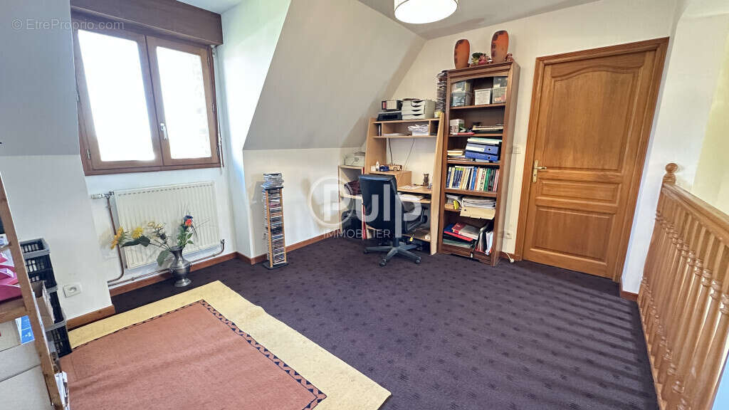 Maison à BRUAY-LA-BUISSIERE