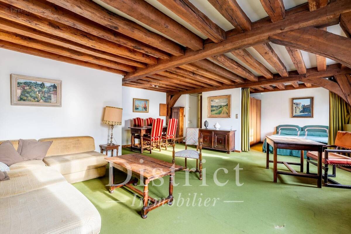 Appartement à PARIS-4E