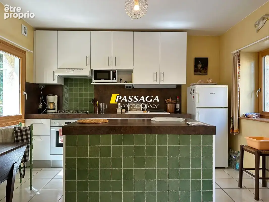 A VENDRE - Magnifique ensemble immobilier avec terrain arboré - SAINT GENIEZ D'OLT ET D'AUBRAC - photo 12