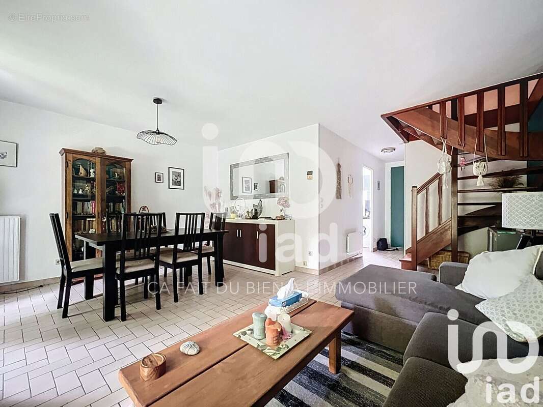 Photo 2 - Maison à COMBS-LA-VILLE