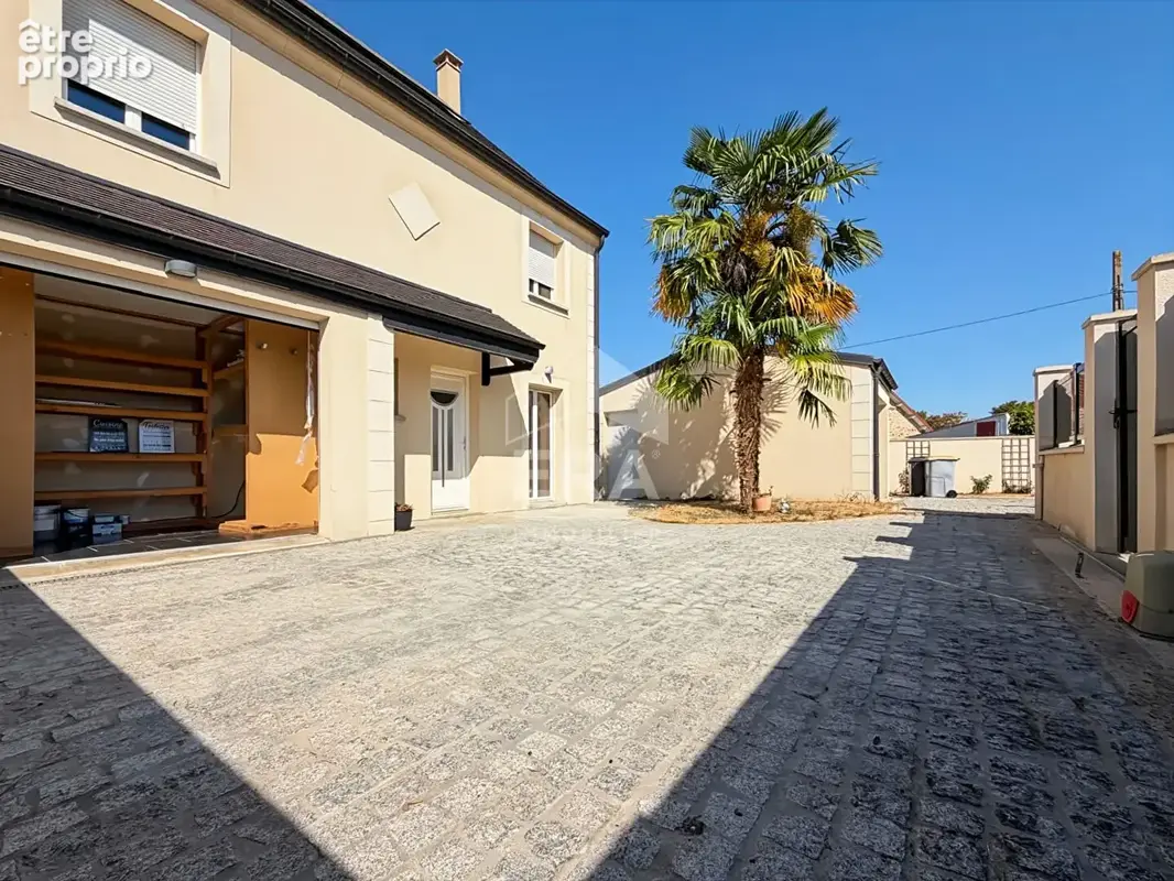 Maison à SAINT-FARGEAU-PONTHIERRY