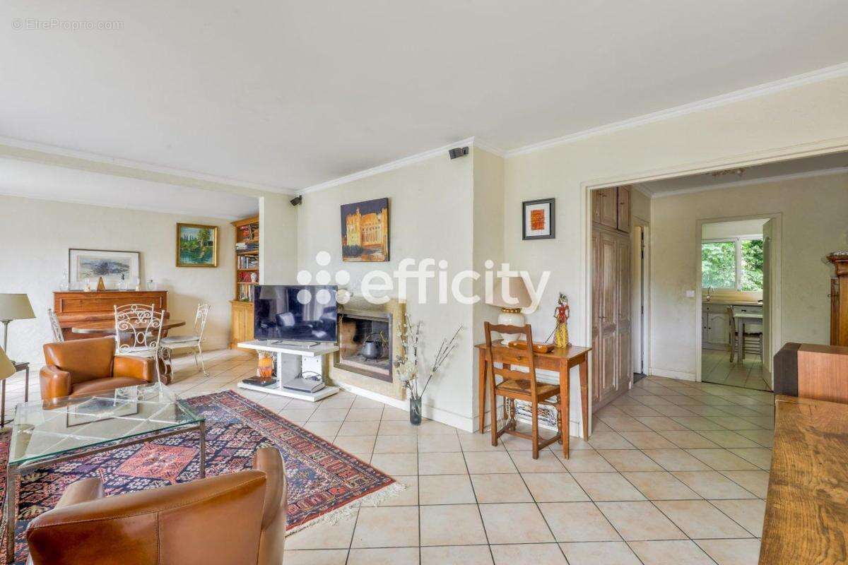 Appartement à BAILLY