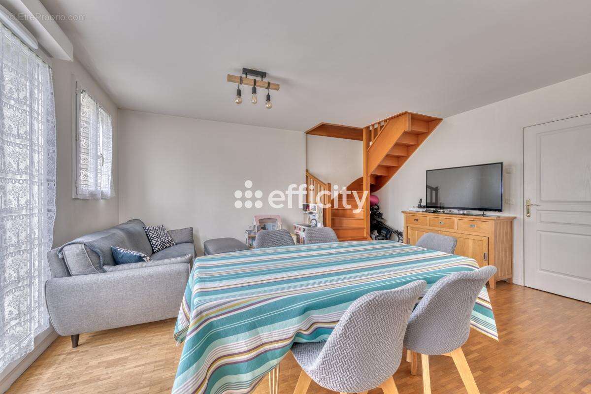 Appartement à CHESSY